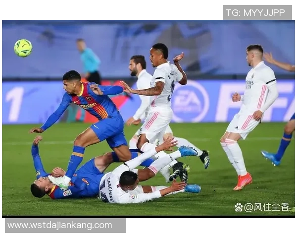 巴萨与皇马激战十年回顾球迷心中的经典对决与传奇时刻 巴萨与皇马激战十年回顾球迷心中的经典对决与传奇时刻